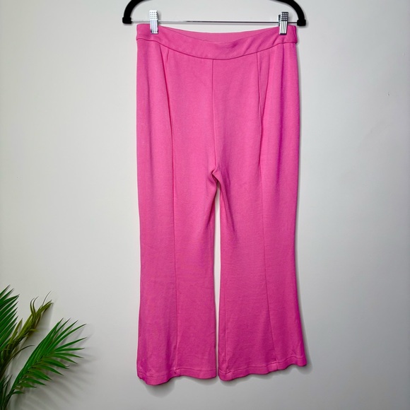 Tuckernuck x Atlantic Pacific Kick Flare Pants Peony Pink Crop Stretch - Picture 4 of 7